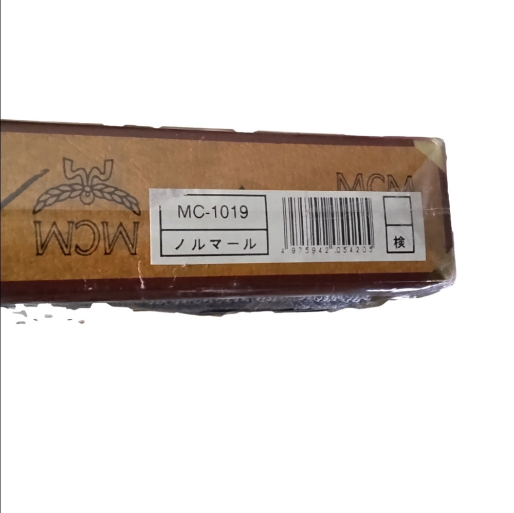NEW ARRIVAL - MCM  Authentic Hand Towel Set - Picture 5 of 5